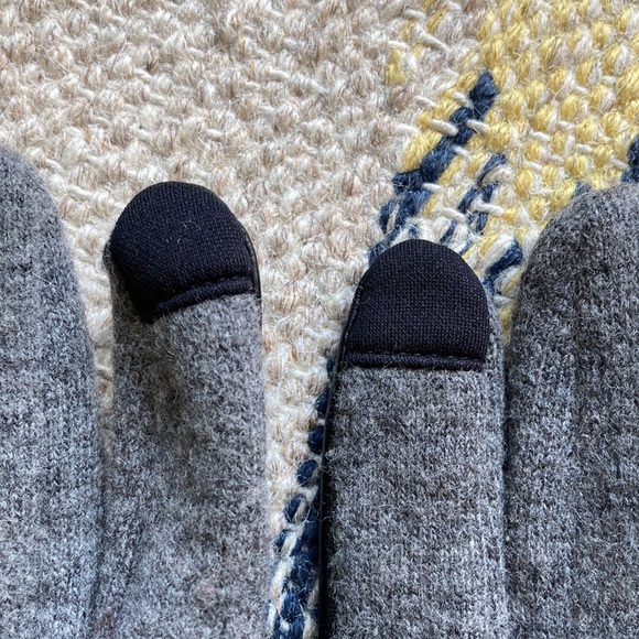 Ralph Lauren Two-tone Leather Gloves - Picture 5 of 10